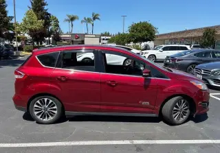 Ford C-MAX Energi 2017 Titanium 4dr Wagon
