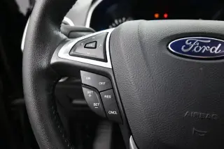 Ford Edge 2017 SEL 4dr Crossover