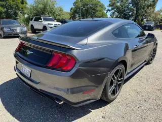 Ford Mustang 2018 EcoBoost 2dr Fastback