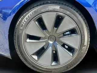 Tesla Model 3 2025 Long Range 4dr Fastback