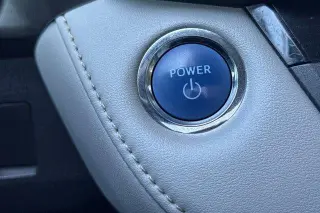 Toyota RAV4 Hybrid 2016 AWD XLE 4dr SUV