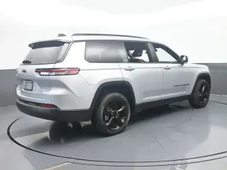 Jeep Grand Cherokee L 2023 4x2 Laredo X 4dr SUV