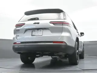 Jeep Grand Cherokee L 2023 4x2 Laredo X 4dr SUV