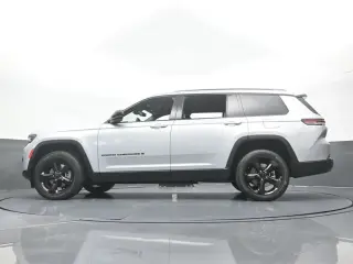 Jeep Grand Cherokee L 2023 4x2 Laredo X 4dr SUV