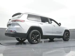 Jeep Grand Cherokee L 2023 4x2 Laredo X 4dr SUV