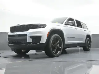 Jeep Grand Cherokee L 2023 4x2 Laredo X 4dr SUV