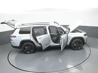 Jeep Grand Cherokee L 2023 4x2 Laredo X 4dr SUV