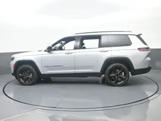 Jeep Grand Cherokee L 2023 4x2 Laredo X 4dr SUV