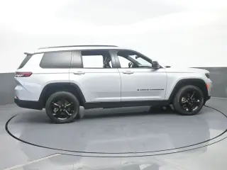 Jeep Grand Cherokee L 2023 4x2 Laredo X 4dr SUV
