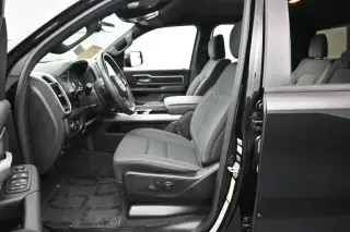 Ram 1500 2023 4x2 Big Horn 4dr Crew Cab 5.6 ft. SB Pickup