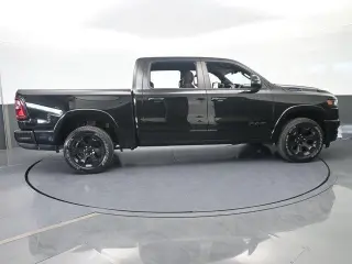 Ram 1500 2025 4x4 Lone Star 4dr Crew Cab 5.6 ft. SB Pickup