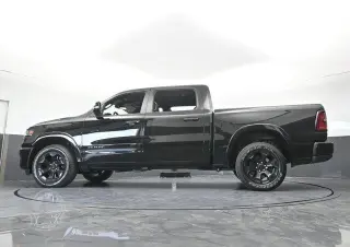 Ram 1500 2025 4x4 Lone Star 4dr Crew Cab 5.6 ft. SB Pickup