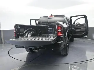 Ram 1500 2025 4x4 Lone Star 4dr Crew Cab 5.6 ft. SB Pickup