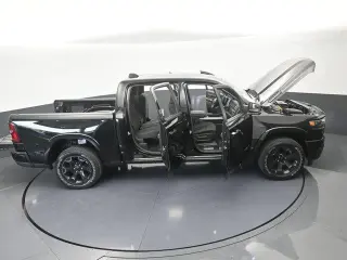Ram 1500 2025 4x4 Lone Star 4dr Crew Cab 5.6 ft. SB Pickup