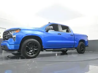 Chevrolet Silverado 1500 2025 4x2 Custom 4dr Crew Cab 5.8 ft. SB