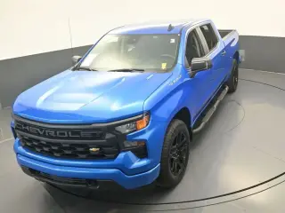 Chevrolet Silverado 1500 2025 4x2 Custom 4dr Crew Cab 5.8 ft. SB
