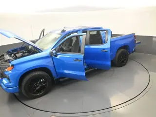 Chevrolet Silverado 1500 2025 4x2 Custom 4dr Crew Cab 5.8 ft. SB