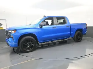 Chevrolet Silverado 1500 2025 4x2 Custom 4dr Crew Cab 5.8 ft. SB