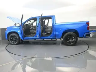 Chevrolet Silverado 1500 2025 4x2 Custom 4dr Crew Cab 5.8 ft. SB