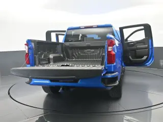 Chevrolet Silverado 1500 2025 4x2 Custom 4dr Crew Cab 5.8 ft. SB