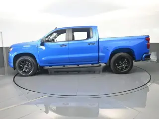 Chevrolet Silverado 1500 2025 4x2 Custom 4dr Crew Cab 5.8 ft. SB