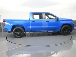 Chevrolet Silverado 1500 2025 4x2 Custom 4dr Crew Cab 5.8 ft. SB