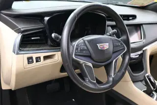Cadillac XT5 2019 4dr SUV