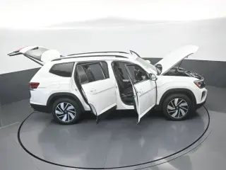 Volkswagen Atlas 2024 SE 4dr SUV w/Technology
