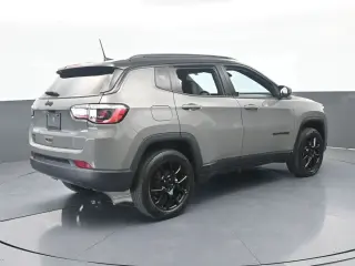 Jeep Compass 2023 4x4 Latitude 4dr SUV