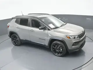 Jeep Compass 2023 4x4 Latitude 4dr SUV