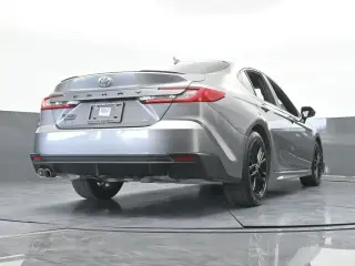 Toyota Camry 2025 SE 4dr Sedan
