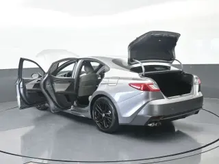 Toyota Camry 2025 SE 4dr Sedan