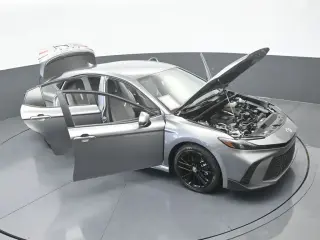 Toyota Camry 2025 SE 4dr Sedan