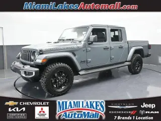 Jeep Gladiator 2025 4x4 NightHawk 4dr Crew Cab 5.0 ft. SB