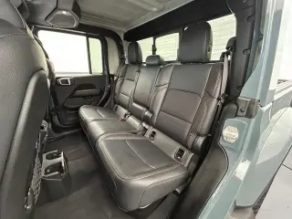 Jeep Gladiator 2025 4x4 NightHawk 4dr Crew Cab 5.0 ft. SB
