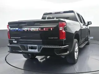 Chevrolet Silverado 1500 2021 4x2 Custom 4dr Crew Cab 5.8 ft. SB