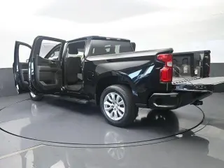 Chevrolet Silverado 1500 2021 4x2 Custom 4dr Crew Cab 5.8 ft. SB