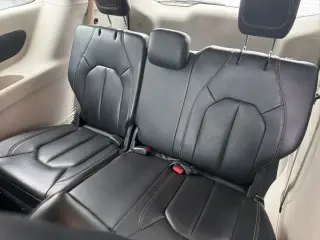 Chrysler Pacifica Hybrid 2022 Touring L 4dr Mini-Van