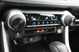 Toyota RAV4 2025 LE 4dr SUV