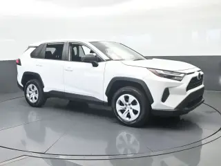 Toyota RAV4 2025 LE 4dr SUV