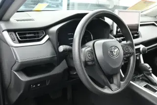 Toyota RAV4 2025 LE 4dr SUV
