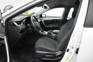 Toyota RAV4 2025 LE 4dr SUV