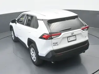 Toyota RAV4 2025 LE 4dr SUV