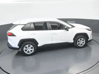 Toyota RAV4 2025 LE 4dr SUV