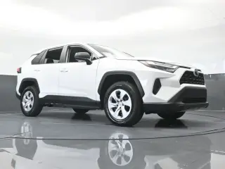 Toyota RAV4 2025 LE 4dr SUV