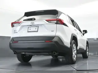 Toyota RAV4 2025 LE 4dr SUV