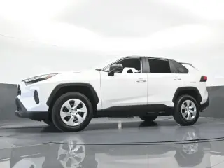 Toyota RAV4 2025 LE 4dr SUV