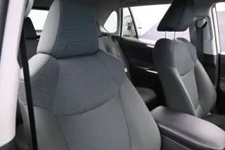 Toyota RAV4 2025 LE 4dr SUV