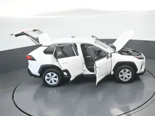 Toyota RAV4 2025 LE 4dr SUV