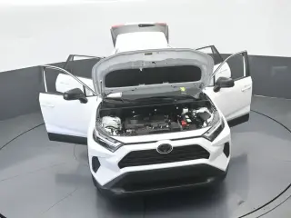 Toyota RAV4 2025 LE 4dr SUV